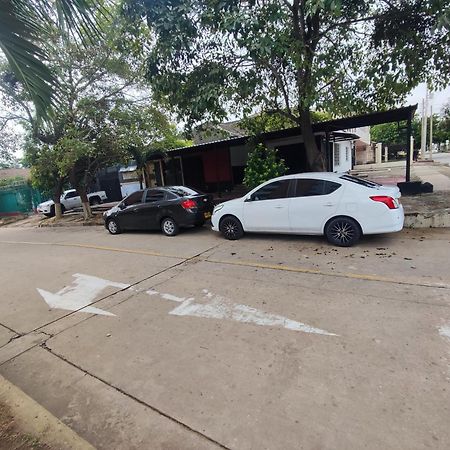 Aparta Estudios Mubarak Barranquilla  Eksteriør billede